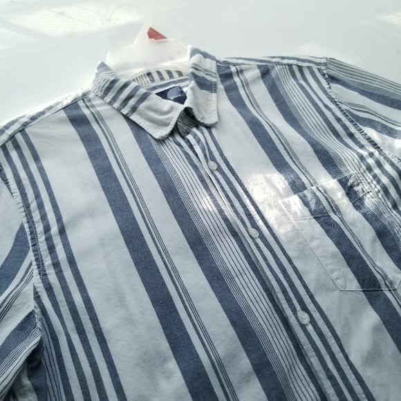 Mens shirt American Eagle short Sleeves size M - Picture 2 of 6